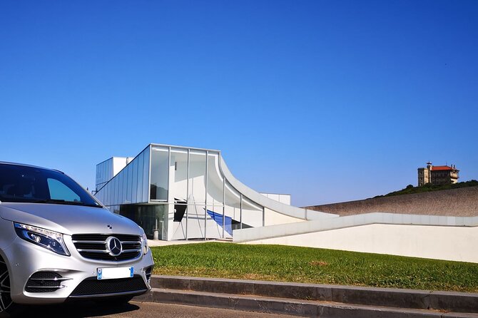 Private Transfer Between Biarritz and Bilbao - Accessibility and Requirements
