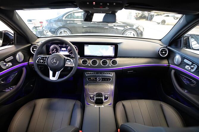 Private Transfer : Between Hamilton Airport OR Toronto Pearson Airport and City-One Way - Additional Information