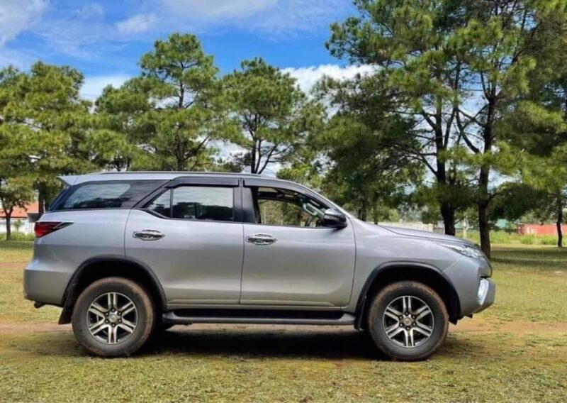 Private Transfer Between Hanoi Airport and Halong Bay - Vehicle and Driver Information