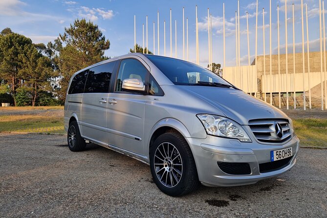 Private Transfer Between Porto and Algarve With 1 Stop - Meeting and Pickup Details