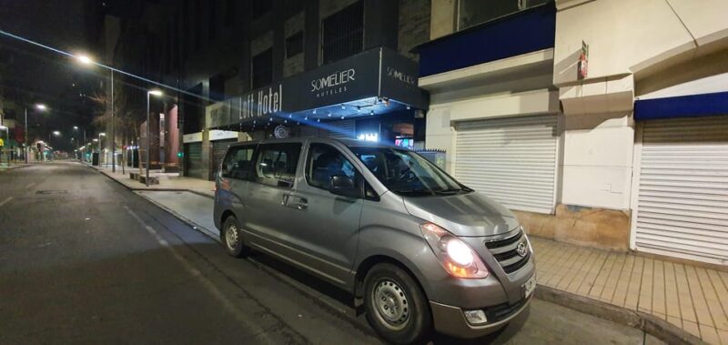 Private Transfer Between Santiago and the Airport - Key Points