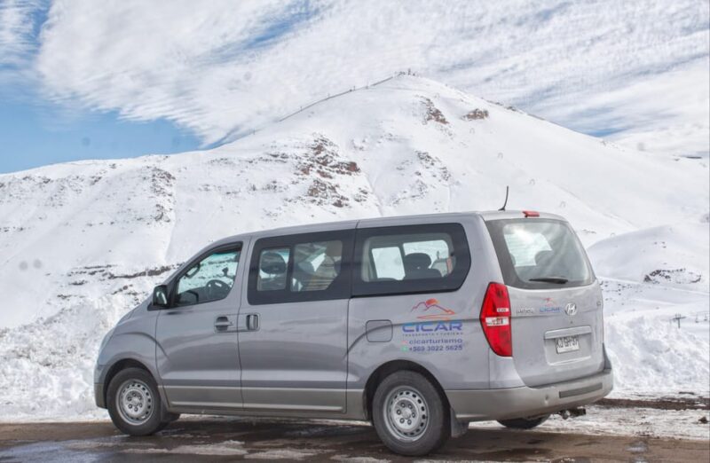 Private Transfer Between Santiago and the Airport - Booking and Payment Options