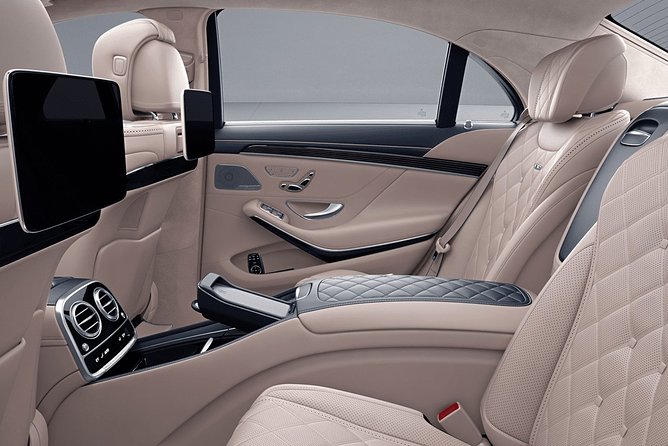 Private Transfer Boston Airport BOS to Boston by Business or Luxury Vehicle - Booking and Confirmation