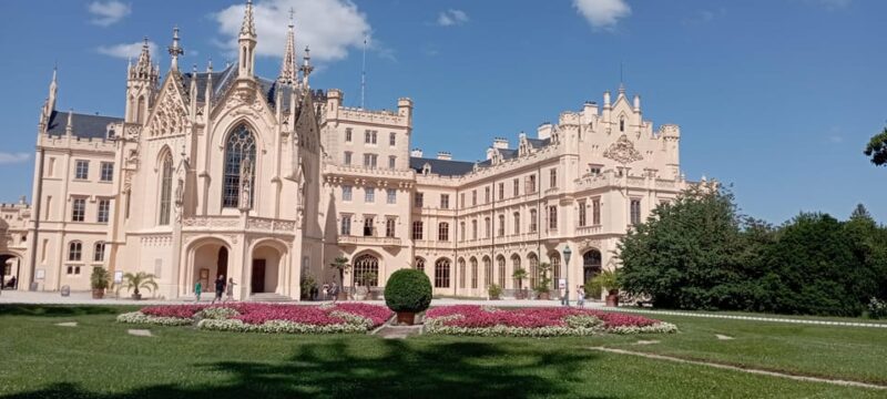 Private Transfer by Van Car From Vienna to Prague - Booking Information