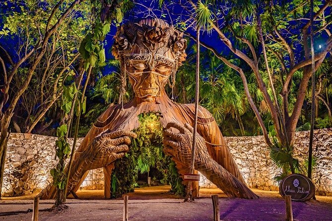 Private Transfer-Cancun Airport to Tulum Downtown - One Way - Meeting and Pickup