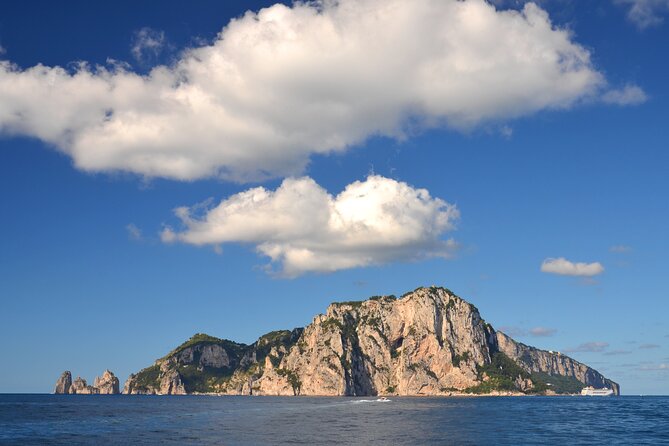 Private Transfer: Capri to Naples by Speedboat - Departure Location: Porto Turistico