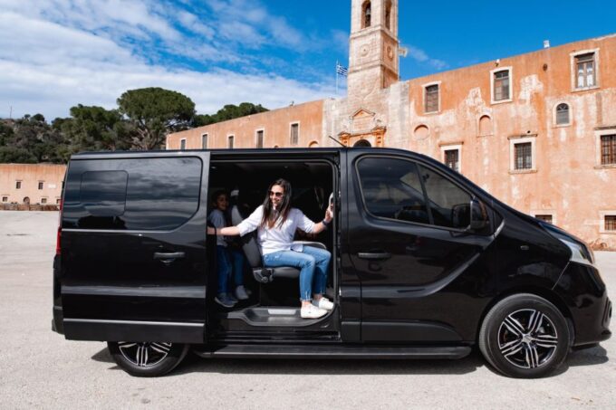 Private Transfer Chania: Minivan Transport in Creta - Cretes Attractions