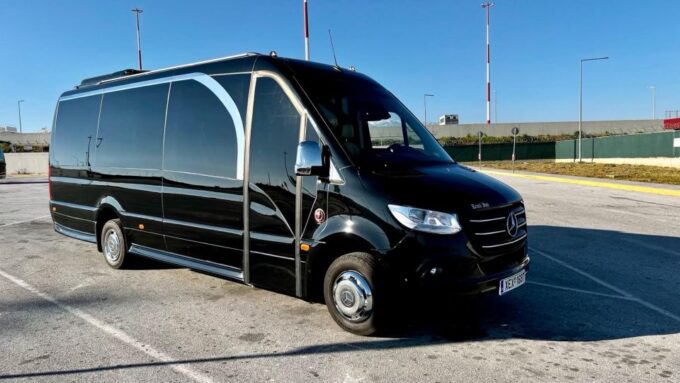 Private Transfer Chania: Minivan Transport in Creta - Vehicle and Driver Information