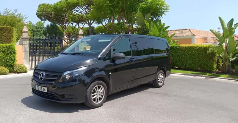 Private Transfer: Faro/Lagos to Málaga - Vehicle and Comfort Features