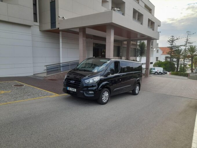 Private Transfer From Albufeira To Faro Airport By Minibus - Pickup and Drop-off