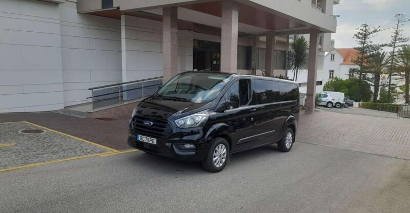 Private Transfer From Albufeira To Faro Airport By Minibus - Key Points