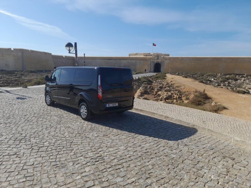 Private Transfer From Algarve to Seville By 8 Seats Minibus - Vehicle Amenities