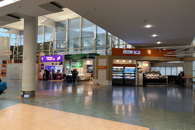 Private Transfer From Auckland International Airport To Auckland City - Designated Pickup Area