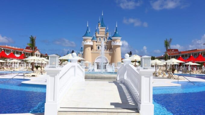 Private Transfer From Bahia Principe Fantasia to SDQ - Frequently Asked Questions