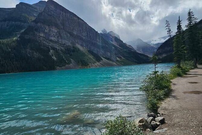 Private Transfer from Banff to Calgary or Calgary Airport - What to Expect on This Private Transfer