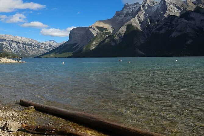 Private Transfer from Banff to Calgary or Calgary Airport - A Closer Look at the Luggage Options