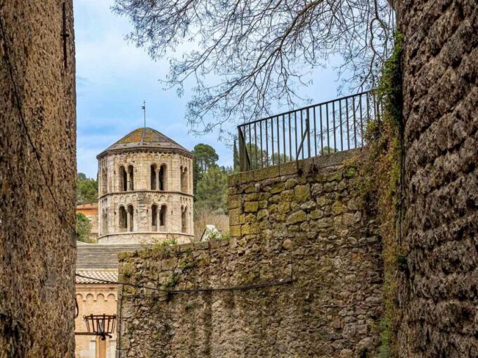 Private Transfer From Barcelona to Girona - Pickup and Drop-off