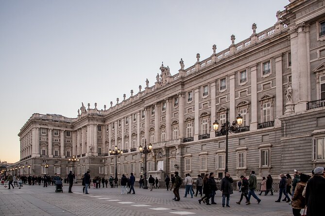 Private Transfer From Barcelona To Madrid, With a 2 Hour Stop - Itinerary and Stops