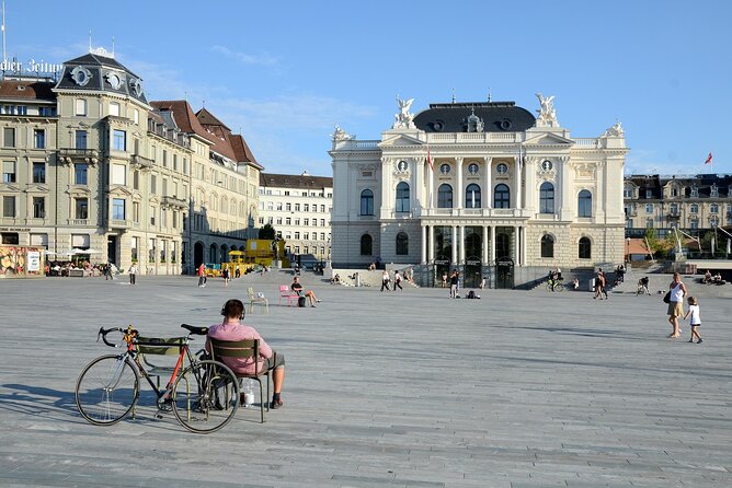 Private Transfer From Basel to Zurich With 3h Sightseeing Stops - Pickup and Customization Details
