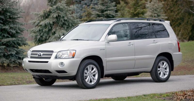 Private Transfer From Battambang to Others Cities, Cambodia - Vehicle and Amenities