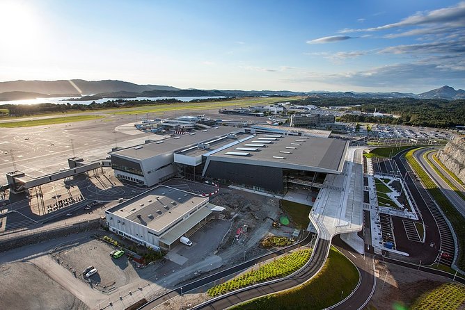 Private Transfer From Bergen Airport to City Centre - Prompt Addressing of Delays