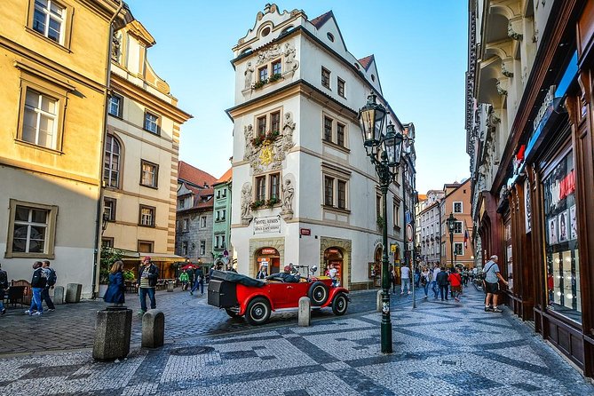 Private Transfer From Berlin to Prague With 4h of Sightseeing - Booking Process and Policies