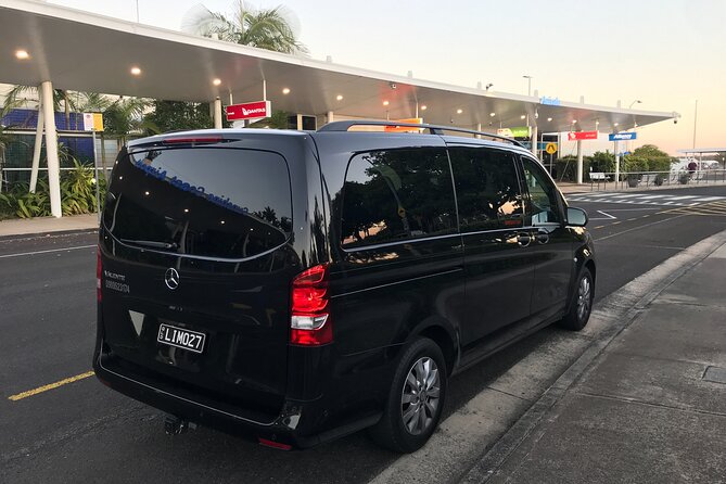Private Transfer From Brisbane Airport to Noosa for 1 to 7 People/5 Medium Lugg - Booking and Reservation