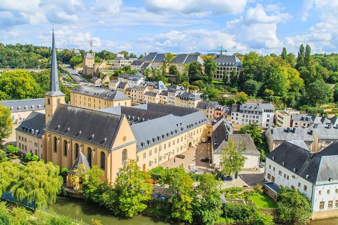 Private Transfer From Brussels to Luxembourg With Luxury Car - Luxury Vehicle Details