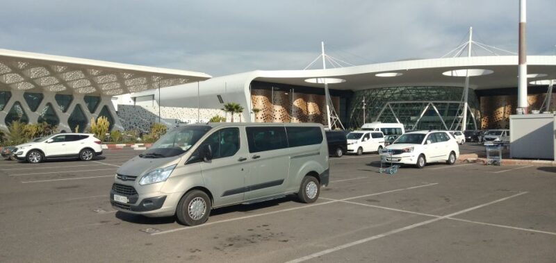 Private Transfer From Casablanca Airport to Marrakech - Key Points