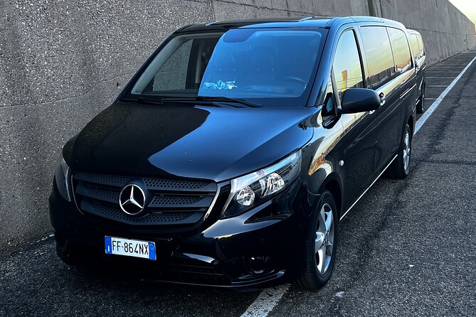 Private Transfer From Civitavecchia to Rome or Fiumicino - Vehicle and Comfort Features