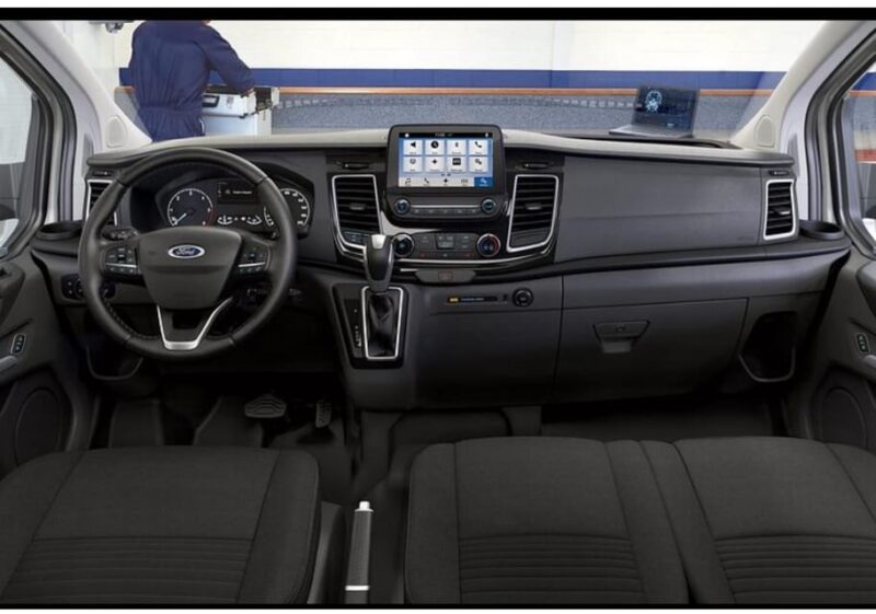Private Transfer From Cruise Port to Sants Station - Vehicle Features