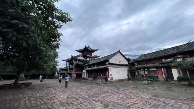 Private Transfer From Dali to Lijiang and Stops at Shaxi - Duration and Stops