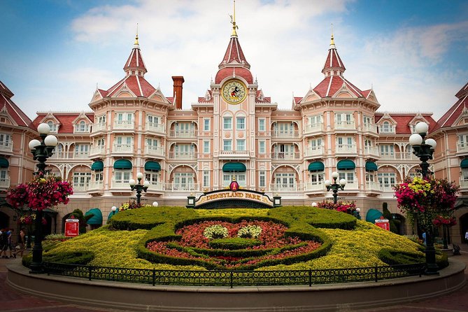 Private Transfer From Disneyland Paris to Charles De Gaulle or Orly Airports - Key Points