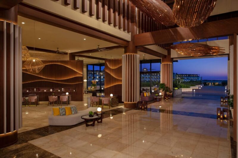 Private Transfer From Dreams Macao to SDQ - Transportation Features