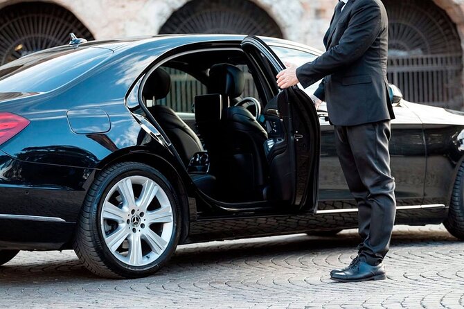 Private Transfer From Dubai Airport to Any Hotel in UAE - Key Points