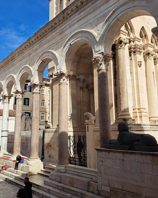 Private Transfer From Dubrovnik to Split - Selecting Participants and Date
