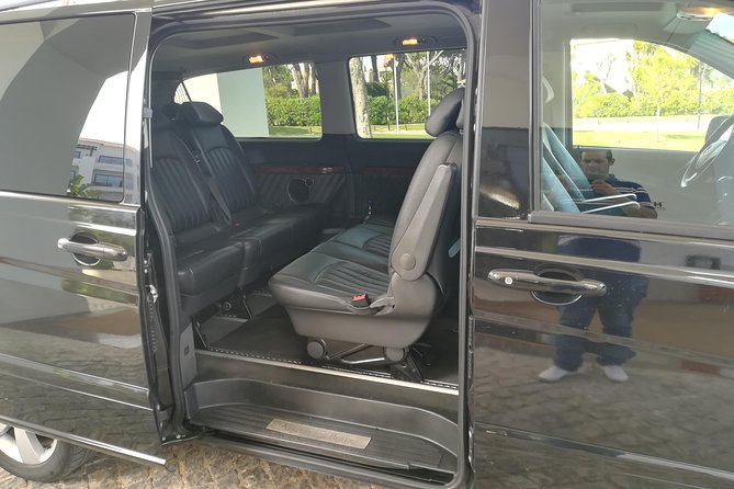 Private Transfer From Faro Airport to Carvoeiro (1-4 Pax) - Meeting and Pickup