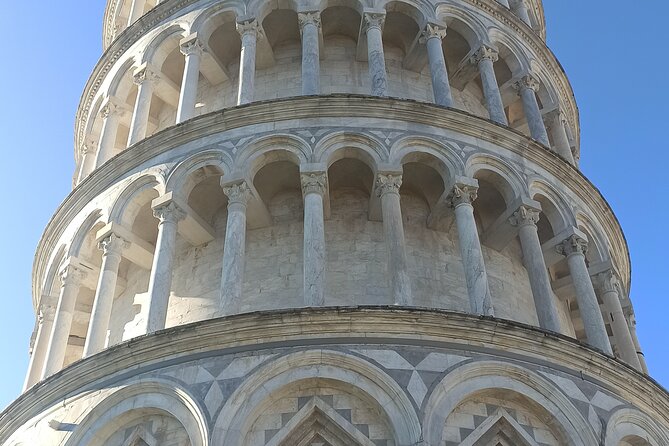 PRIVATE TRANSFER From Florence to Cinque Terre With Stops in Lucca & Pisa - Exploring Lucca