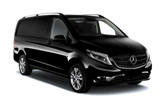 PRIVATE TRANSFER From Florence to Rome With Stops at the MALL & PRADA OUTLET - Prada Outlet