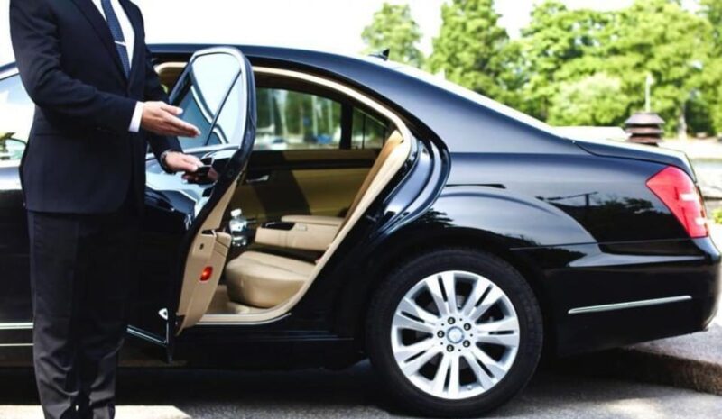 Private Transfer From Hanoi / Noi Bai Airport to Halong Bay - Key Points