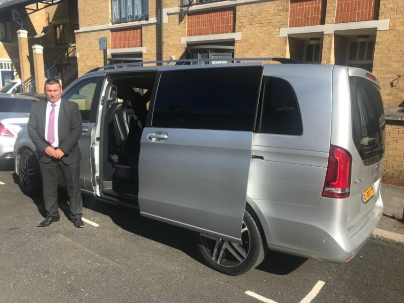 Private Transfer From Heathrow to Tilbury Cruise Terminal - Luxury Vehicle Features