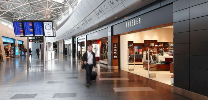 Private Transfer From Hotel in Zurich To Zurich Airport - Vehicle Amenities