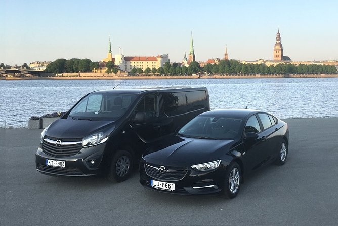 Private Transfer From Hotel to Riga Airport With English Speaking Driver - Key Points