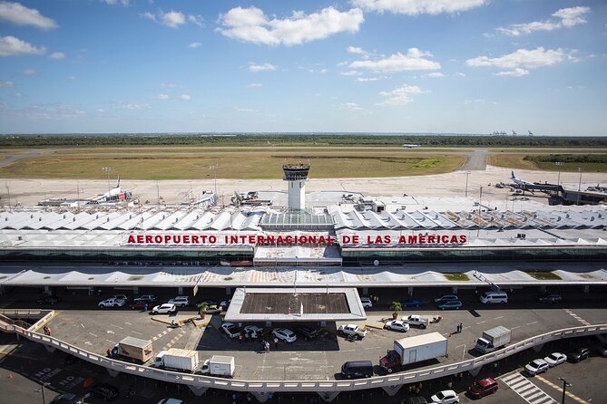 Private Transfer From Hotels to Punta Cana and Las Americas Airports - Accessibility and Participation