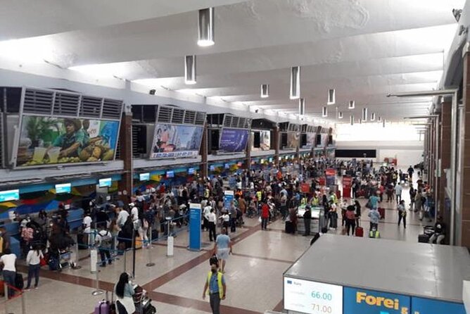 Private Transfer From Hotels to Punta Cana and Las Americas Airports - Travel Tips and Recommendations