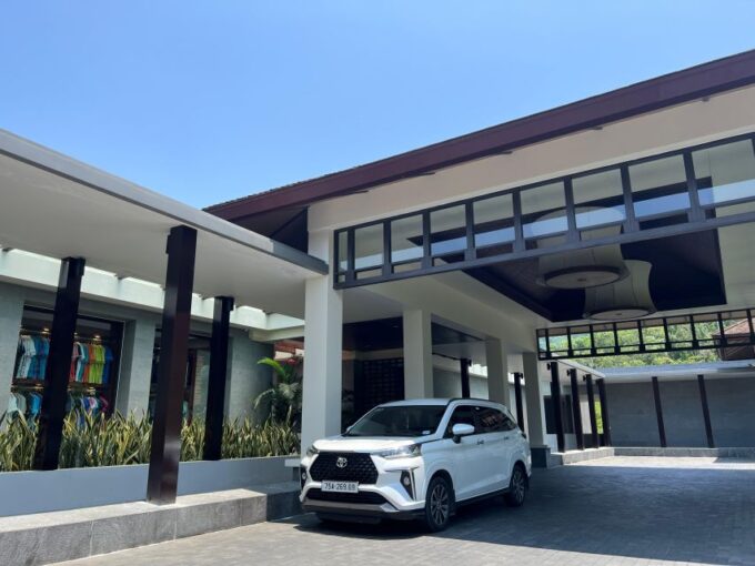 Private Transfer From Hue To Hoi An With A Sightseeing Tour - Exclusions From the Package