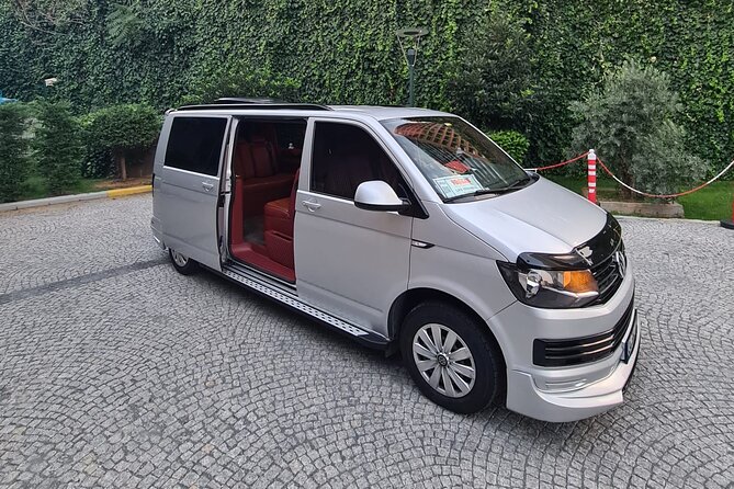 Private Transfer From Istanbul Airport to Istanbul Turkey - Vehicle and Amenities