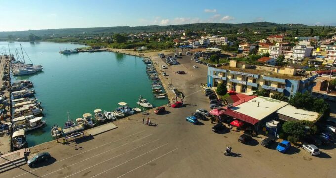 Private Transfer From Kalamata Airport to Kyllini Port & Htl - Driver Qualifications
