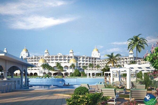 Private Transfer From Liberia Airport To Hotel Riu Guanacaste And Riu Palace - Inclusions and Amenities