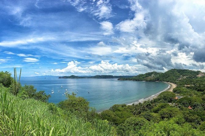 Private Transfer From Liberia Airport to Playas Del Coco and Playa Hermosa - Key Points